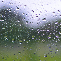 雨の日の着物の着付けに役立つ雨コート